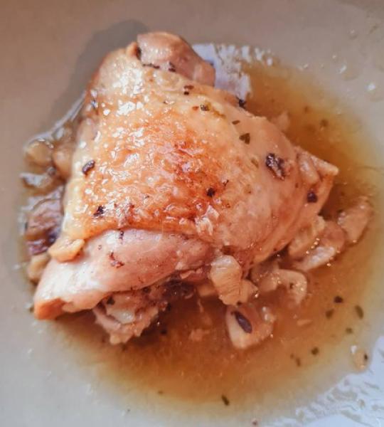 1/2 POULET SAUTE A L'AIL